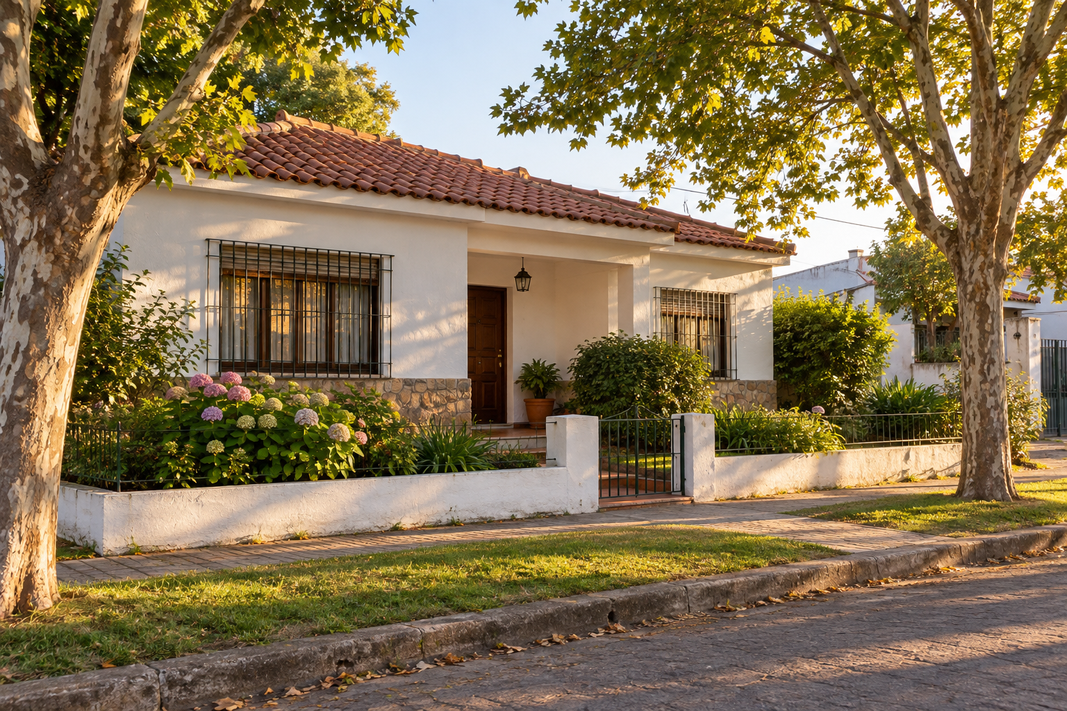 Casa de ciudad con jardín en venta